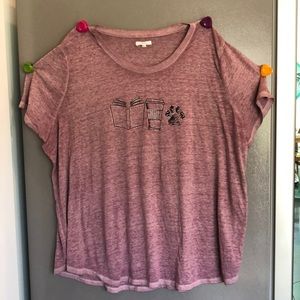 Women’s short sleeve tee. Size 3X. Super soft and light weight.